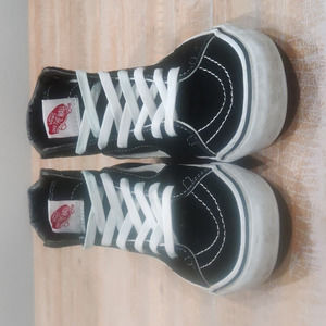 Vans Sk-8 Hi Black and white‎